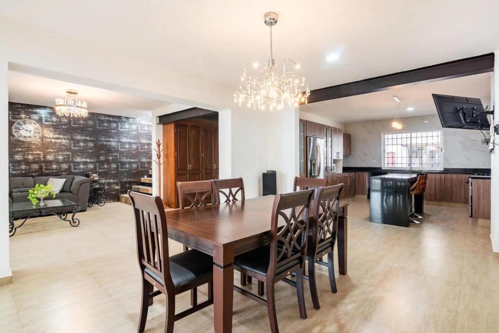 Villa Moderna Con Alberca, Gimnasio Y Cochera Merida Ngoại thất bức ảnh